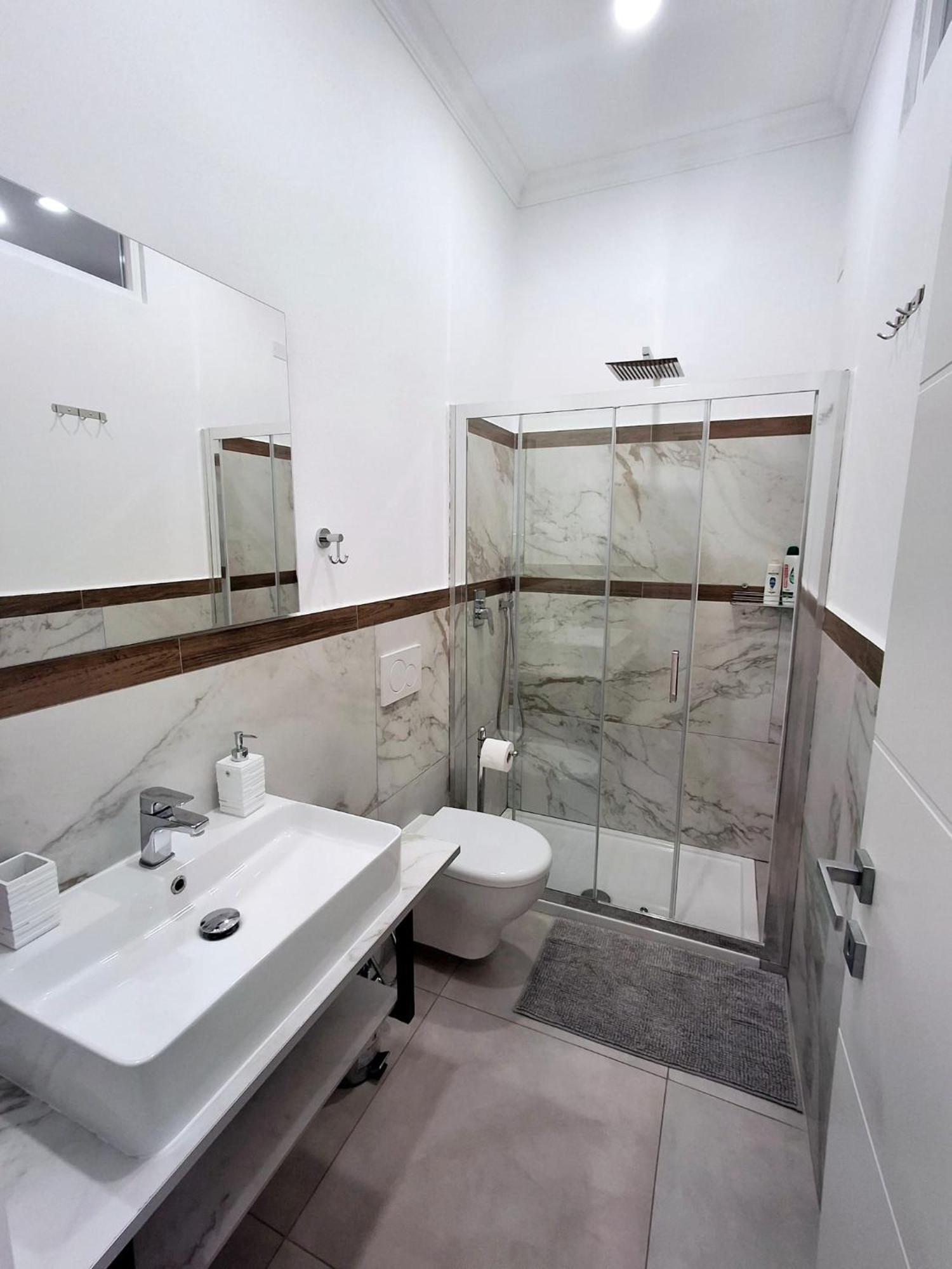 Ania Guest house *